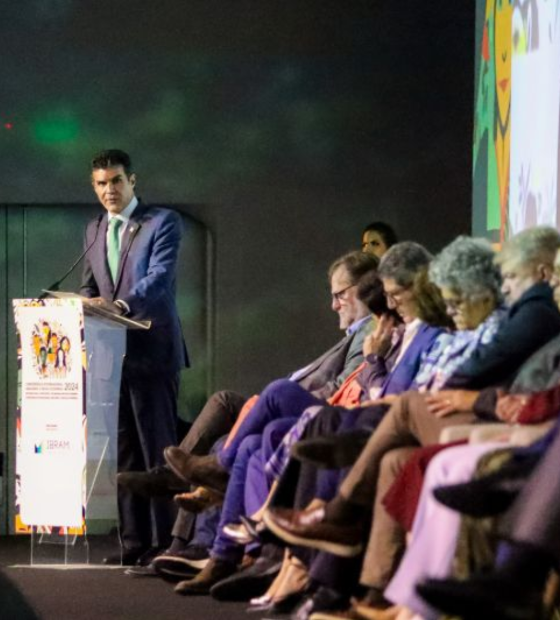 Conferência Internacional Amazônia e Novas Economias encerra com debate literário em Belém