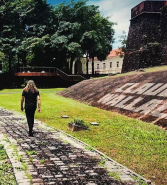 Dia Mundial do Rock: rockeiro Claudio Wallace lança novo clipe em comemoração.