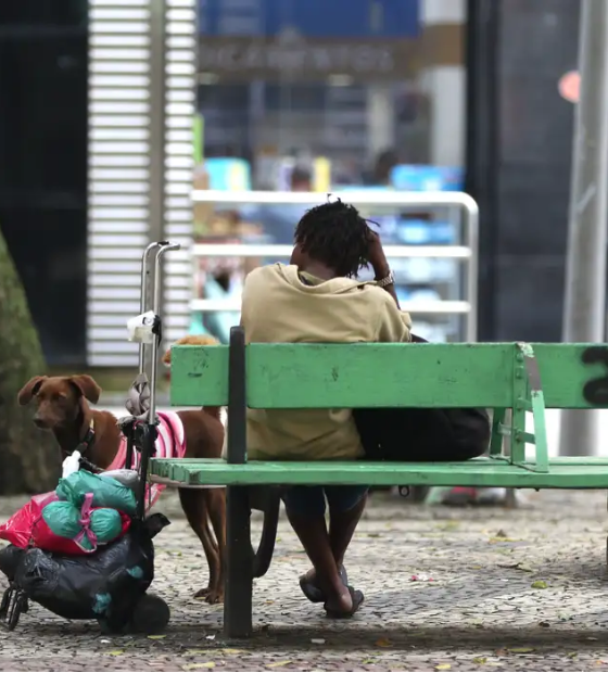Justiça Federal determina urgência na criação de abrigos para pessoas em situação de rua em Belém 