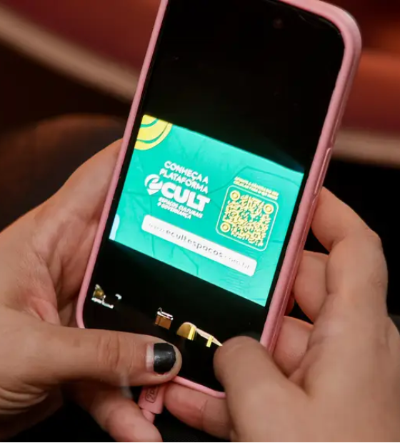 Secult lança plataforma bilíngue para acesso a programações culturais