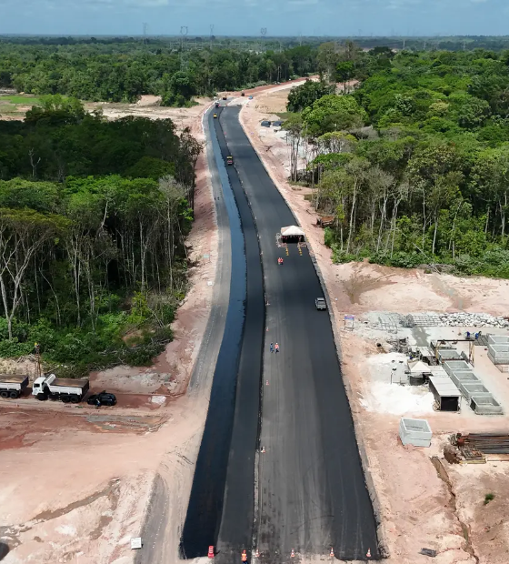 Trump critica Avenida Liberdade e Helder rebate