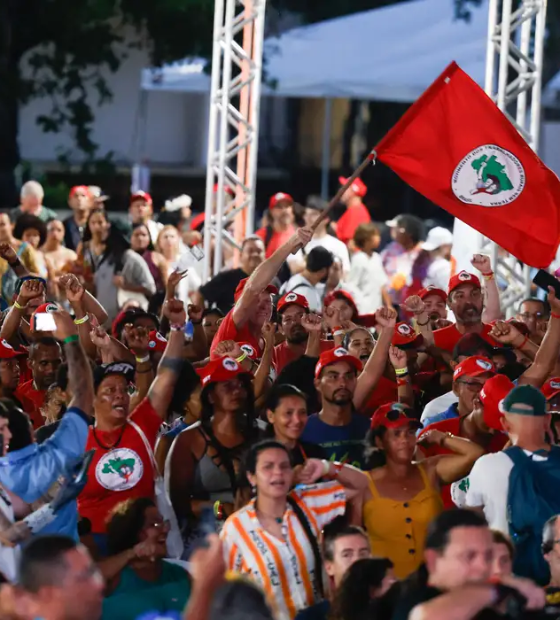 Cúpula dos Povos apresenta declaração final com reivindicações 
