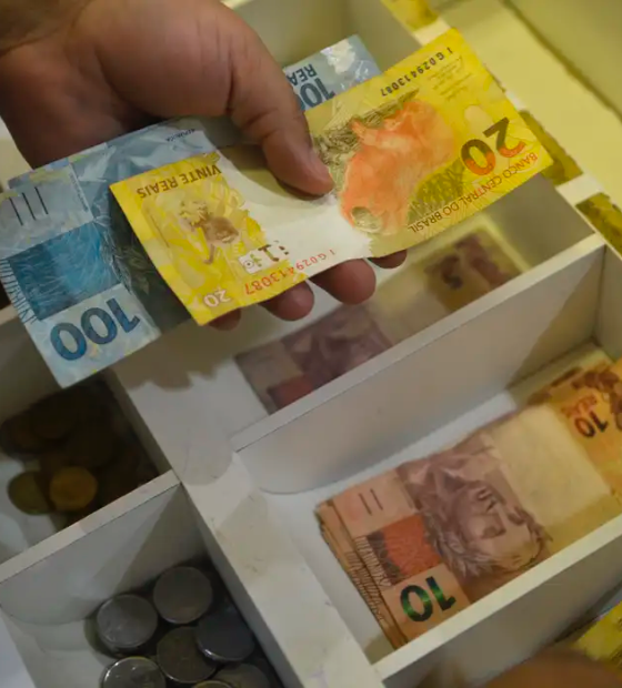 Dieese afirma que novo salário mínimo deve injetar mais de 81 bilhões de reais na economia 