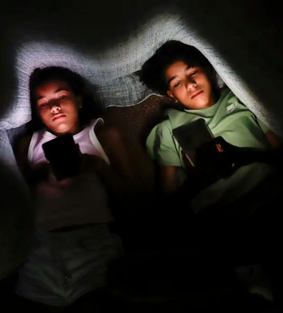 ECA Digital: Empresas de tecnologia se adaptam à regulação que exige proteção de crianças e adolescentes na internet.