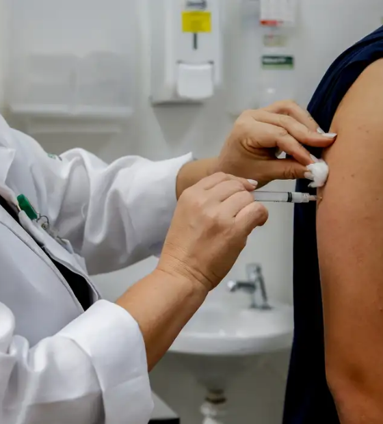 Vacina contra a gripe: shoppings de Belém recebem postos de vacinação.