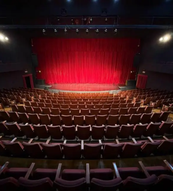 Teatro Margarida Schivazappa celebra 39 anos com oficinas gratuitas 