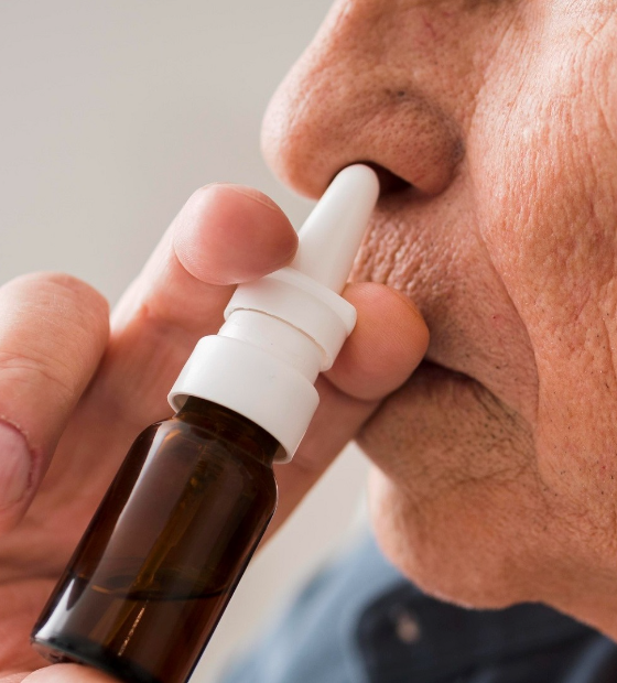 Pesquisadores desenvolvem vacina como spray nasal que previne de Covid-19, gripe e outras doenças respiratórias