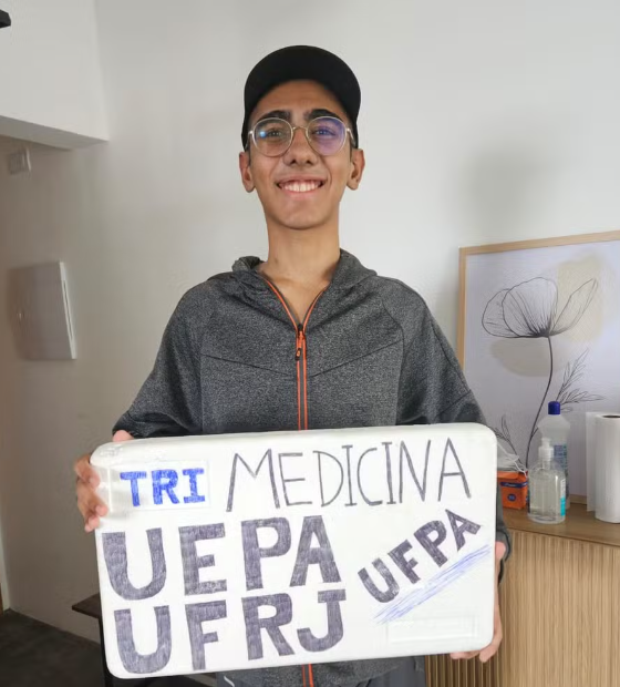 Jovem paraense com doença rara é aprovado em Medicina em três universidades públicas, após realizar o Enem no hospital