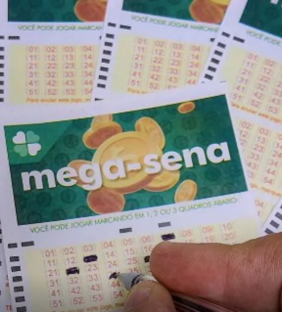 Acumulada: Mega-Sena sorteia 17 milhões nesta 5ª às 21h. Apostas podem ser feitas até 20h.