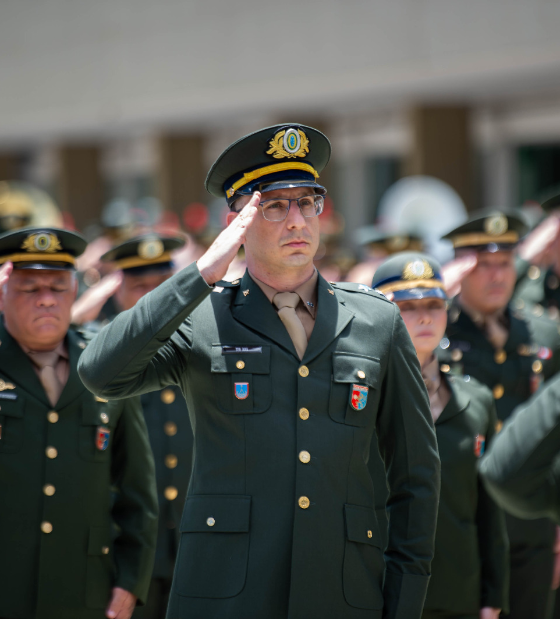 Carreira militar: Exército realiza concurso para oficiais de nível superior.