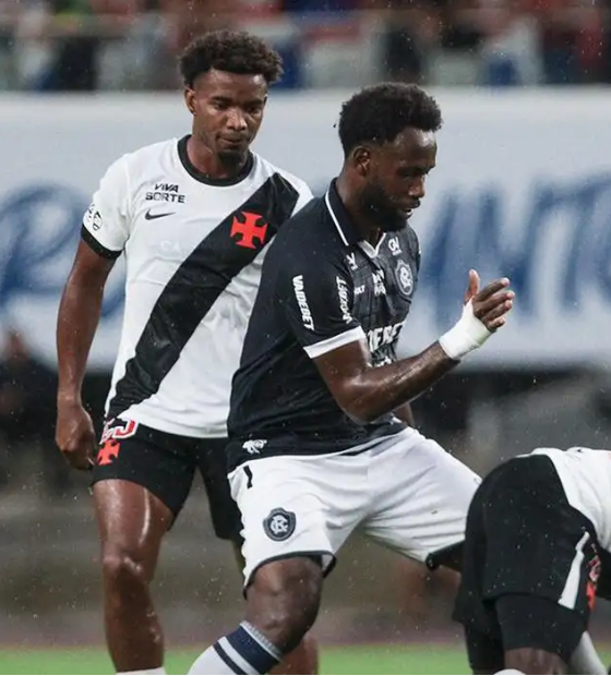 Após atraso devido à chuva, Remo e Vasco empatam pelo Brasileirão