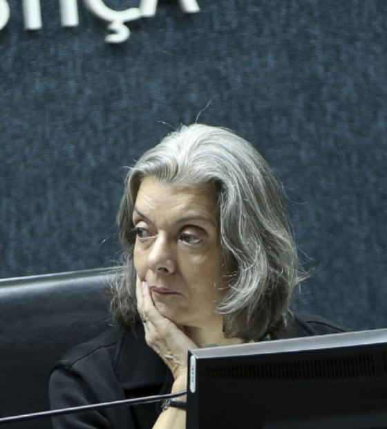 Ministra Cármen Lúcia vota por derrubar flexibilização da Lei da Ficha Limpa 