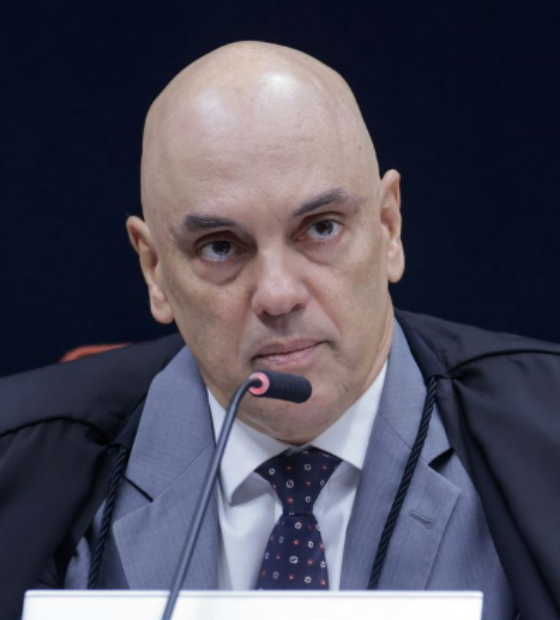 Escândalo Master e Eduardo Bolsonaro nos EUA: Alexandre de Moraes pede parecer da PGR sobre incluir Jair e Flávio em inquérito.