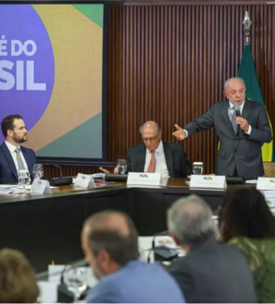 Brasil vai buscar novos parceiros para diminuir impactos comerciais, diz Lula