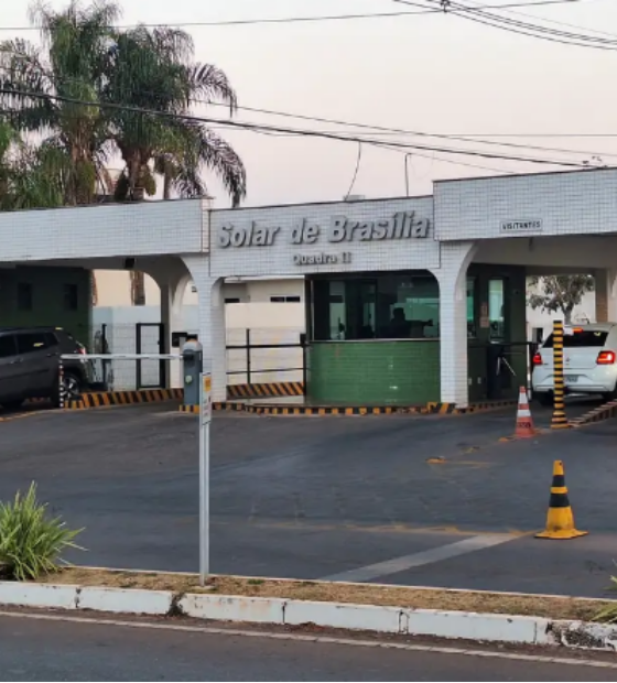 Alexandre de Moraes decide manter Bolsonaro em prisão domiciliar