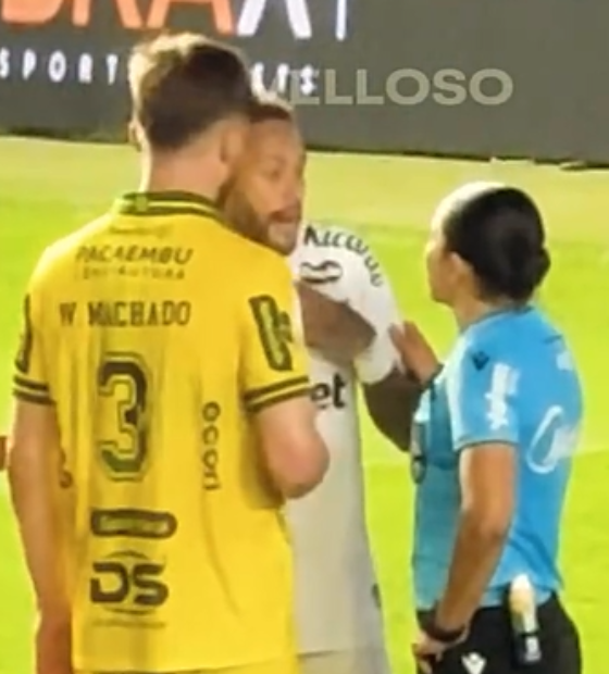 Vídeo: Neymar se irrita com arbitragem em empate entre Santos e Mirassol