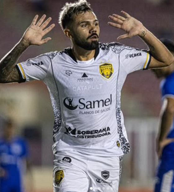 Nico Schiappacasse é regularizado pelo Paysandu e pode estrear na Série C
