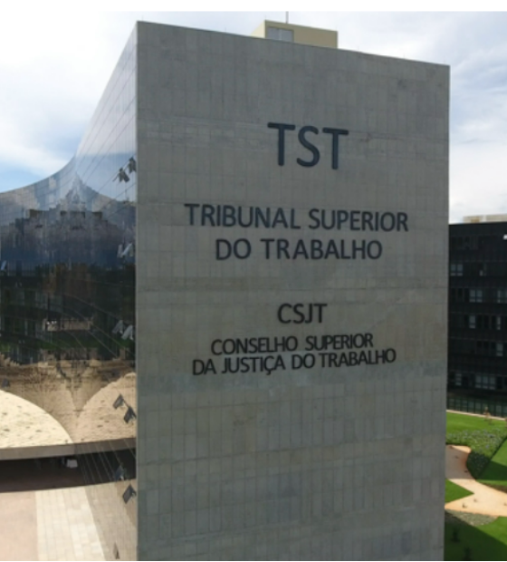 TST suspende julgamento de dissídio da greve dos Correios