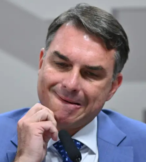 Na BBC: Viagens internacionais, jatinho de Vorcaro e os vínculos de Flávio Bolsonaro com Willer Tomaz, alvo da PF no escândalo do INSS