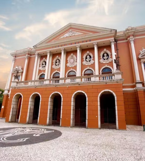 ‘Canções em Romaria’ leva homenagem a Maria de Nazaré ao Theatro da Paz