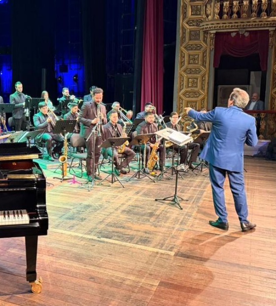 Amazônia Jazz Band homenageia Museu Goeldi no Theatro da Paz