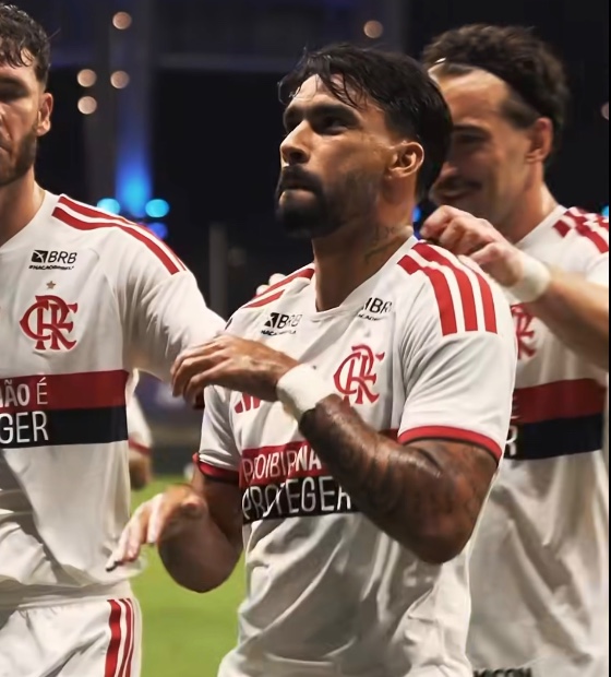 Flamengo vence o Bahia por 3 a 0 e reassume a liderança do Brasileirão