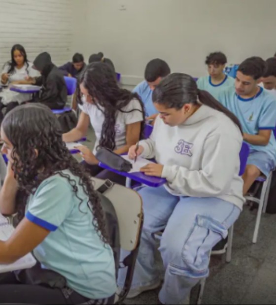 Pesquisa revela que estudantes de escolas públicas querem ensino e aprendizagem melhores